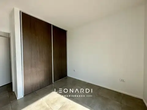 TAPIA DE CRUZ 1382 | Cochera cubierta en venta | Escobar - ID 5227