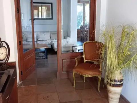 Casona en excelente zona recidencial