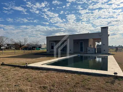 Casa en Venta con 1 cochera