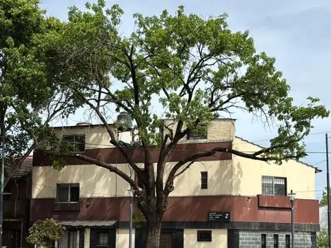 VENDE CASA 5 AMB EN VILLA PUEYRREDÓN