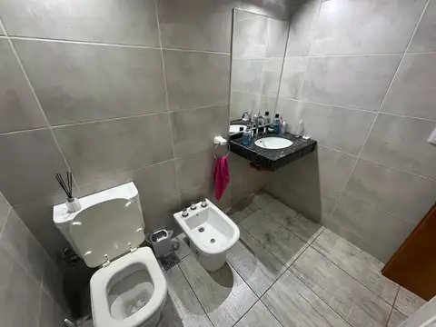 Casa en Venta tres dormitorios en Rosario - Barrio Triangulo