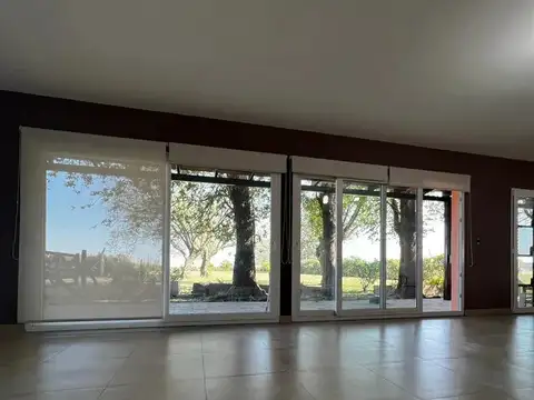 VENTA – EXCELENTE CASA 4 AMBIENTES – 3 HECTÁREAS DE TERRENO