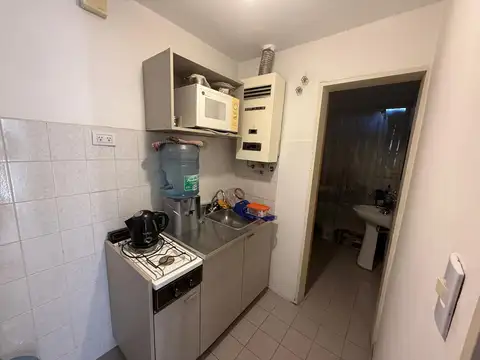 Local en Alquiler Via Púb.