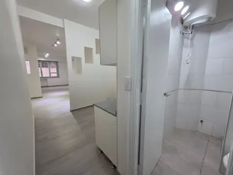 Oficina 3 ambientes con 1 baño