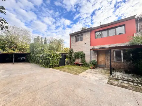 Casa de 3 dormitorios con jardín en el corazón de Fisherton-Rosario