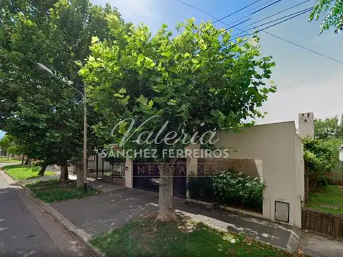 Casa en Venta en Berazategui, USD 149.000