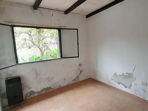 VENTA-CASA 4 AMB-C/PARQUE Y GARAJE-CHASCOMÚS