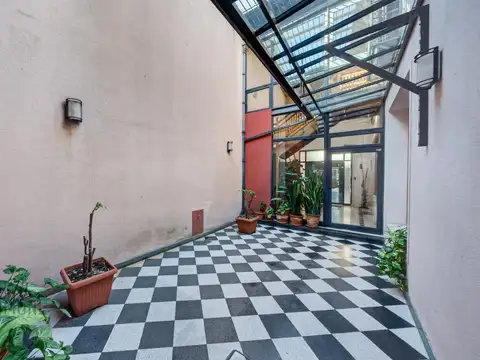VENTA CASA 4 DORMITORIOS PALERMO CON ESTUDIO Y  LOTE PROPIO
