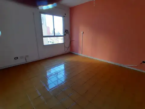 Condarco 1600, Piso 4