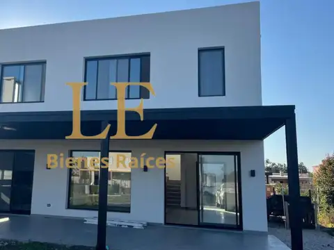 Casa en Venta al Noroeste