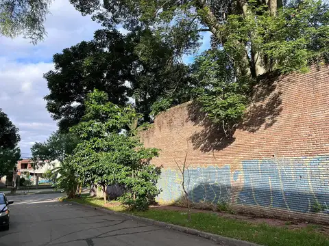 Lasalle al 2100, esquina Roca