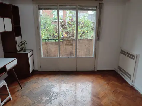 Amenábar 2400, Piso 2