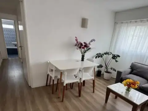EXCELENTE DEPTO. REFACCIONADO 3AMBIENTES C/BAULERA Y COCHERA