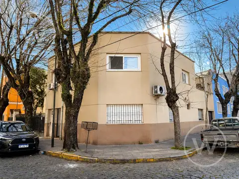 Gran PH de 121m² con Entrada Independiente   4 Dormitorios   Patio