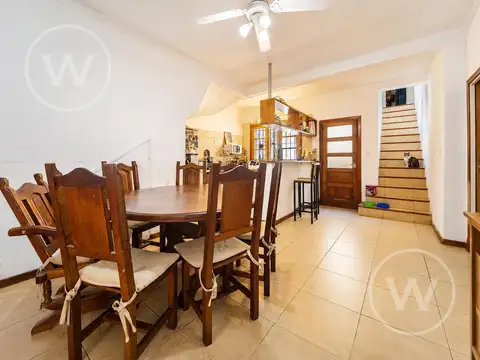 Depto Tipo Casa en Venta 40 años
