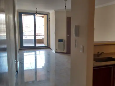 SE ALQUILA DPTO 1 DORM EN BARRIO GRL PAZ