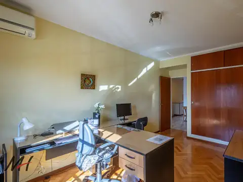 Depto Tipo Casa en Venta con 1 cocheras