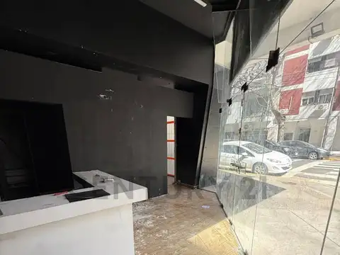 Julián Álvarez 500, Piso 0