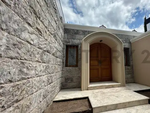 Casa en Venta en Sexta Sección, USD 254.000