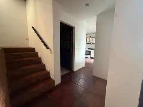 Depto Tipo Casa 2 ambientes con 2 baños