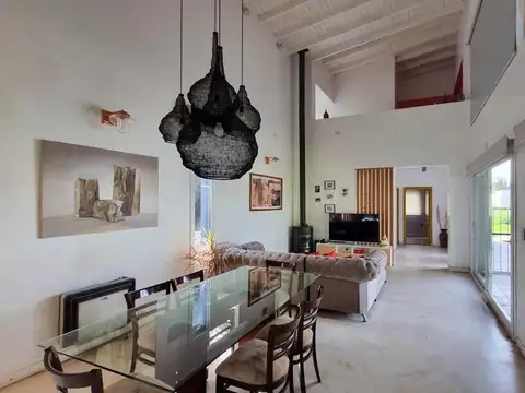 Casa en Venta en Puerto Roldan, USD 215.000