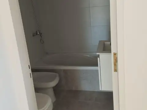 Departamento en Alquiler en Fisherton, $ 550.000