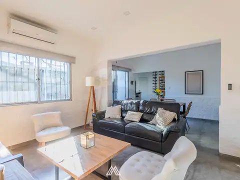 VENTA CASA 4 DORMITORIOS LAS PIEDRAS CENTRO