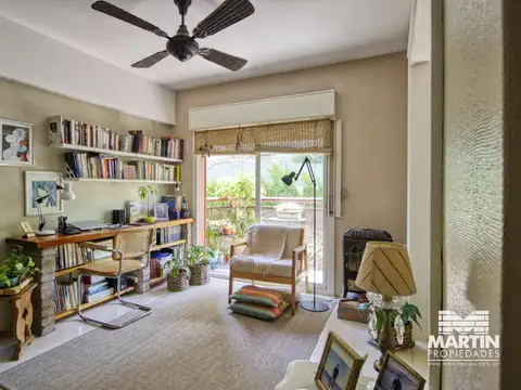 Departamento en venta en Palermo 4 ambientes, baño y toilette, balcón y cochera. Vista a jardines.