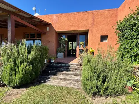 Casa en Venta en La Falda del Carmen, USD 400.000