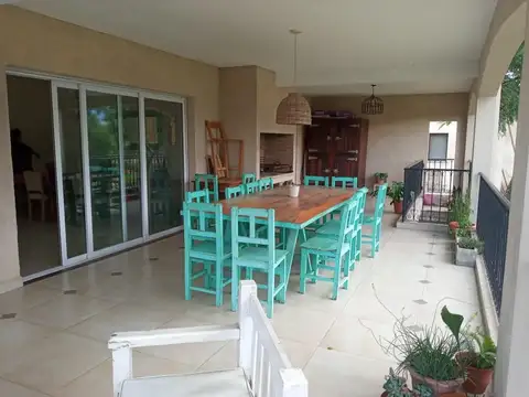 Casa en Venta en San Lorenzo Chico, USD 420.000
