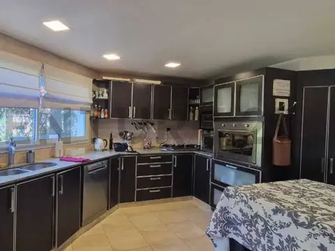 Casa en Venta en Los Ceibos, USD 530.000