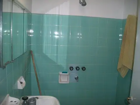 Casa 4 ambientes con 4 baños