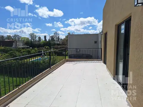 Casa en venta y alquiler anual Harás Santa María - Loma Verde.