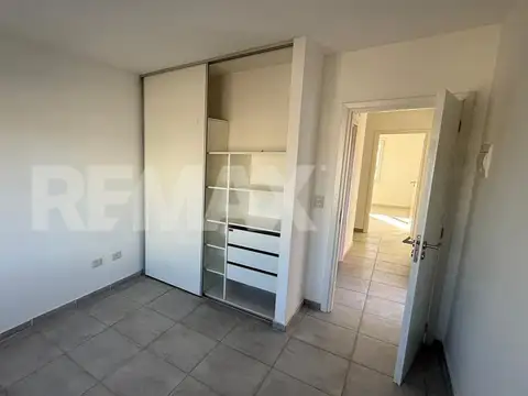 ALQUILER CASA EN CIPOLLETTI