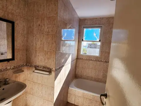 DEPARTAMENTO CENTRICO  CON GAS NATURAL   " OPORTUNIDAD"