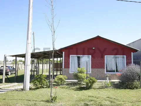 Casa en venta en City Bell barrio semi cerrado en Las Banderitas, City Bell