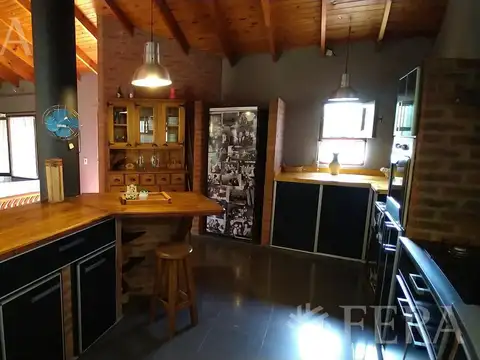 LAS ALONDRAS ESQ. LOS HORNEROS