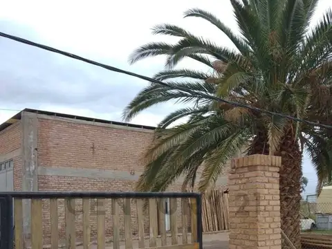 VENTA DE TERRENO CON GALPÓN Y DEPARTAMENTO-Parque industrial Las Heras-ID:292729