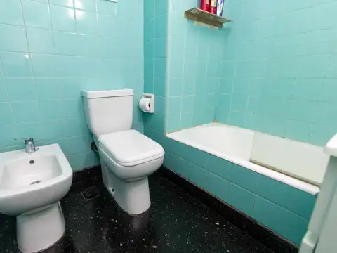 DEPARTAMENTO 2 AMBIENTES CON LAVADERO Y  BALCÓN