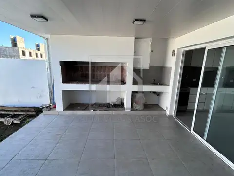 DUPLEX EN ALQUILER - BARRIO NORTE 2