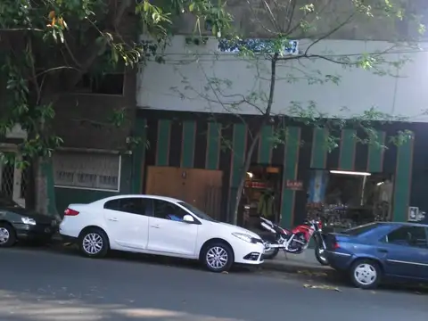 Casa 6 ambientes con 3 baños