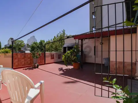 VENTA PH 4 AMB. C/BALCON, TERRAZA,QUINCHO-VELEZ SARFIERLD