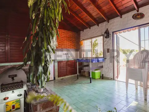 Departamento 5 ambientes con 2 baños