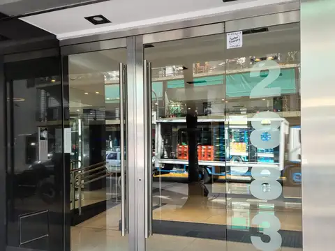 HERMOSO AL FRENTE CON BALCON- REGIO EDIFICIO: SUM Y TERRAZA PARRILLA