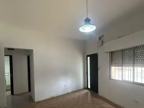 Casa en Alquiler en El Palomar, $ 750.000
