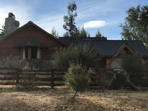 Casa - Venta - Argentina, Esquel - Los Cipreses 1111