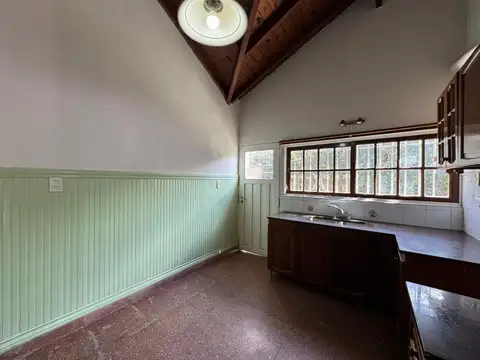 Casa en Alquiler con 1 cochera