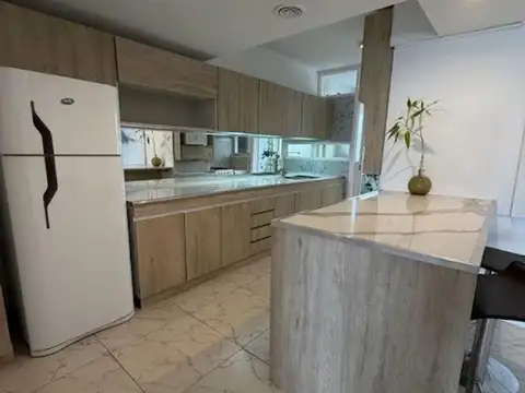 Departamento en Alquiler de 4 dormitorios