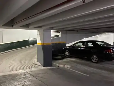 Juncal 1900 Cochera Cubierta Barrio Norte