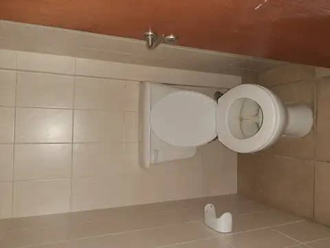 ALQUILER LOCAL CENTRICO EN MONTE GRANDE!